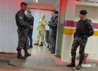 Taxista paraguaio é assaltado e criminosos trocam tiros com a PM. Um assaltante ficou ferido