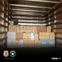 Policia Federal e Receita Federal prendem dois indivíduos e apreendem mercadorias descaminhadas em Foz do Iguaçu