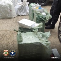 Policia Federal e Receita Federal prendem dois indivíduos e apreendem mercadorias descaminhadas em Foz do Iguaçu