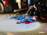 Motociclista fica gravemente ferido após colisão com carreta na marginal da BR-277, em Foz do Iguaçu