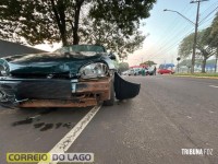 Colisão entre Corsa e Clio deixa uma pessoa ferida em Santa Helena