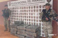 Policia Nacional do Paraguai localiza caminhonete abandonada com 534 Kg de maconha após perseguição policial