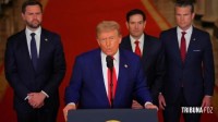 Democrata pede impeachment de Trump após ataque não autorizado ao Irã