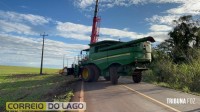 Colheitadeira em risco de capotamento é retirada com sucesso na PR-488 em Santa Helena