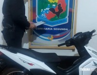 Policia de Puerto Iguazu recupera motocicleta roubada