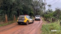 PM apreende caminhonete com queixa de furto/roubo na área rural de Foz