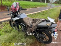 Motociclista fica ferido ao perder o controle e cair na PR-317 em Santa Helena