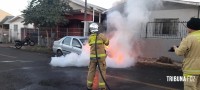 Bombeiros interveem em incêndio a veículo na Vila Adriana II