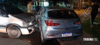 Passageira de veículo fica ferida após colisão na Vila Yolanda