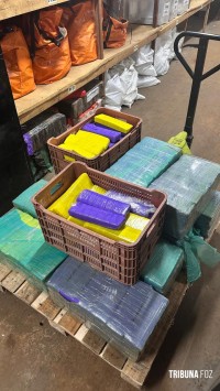 Policia Federal prende duas mulheres com 223 Kg de maconha em Céu Azul
