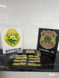 BPFRON e PF/NEPOM prendem mulher com munições escondidas em veículo em Céu Azul