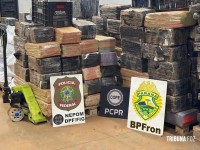 BPFRON, PC e PF/NEPOM apreendem 2.579,8 Kg de maconha na zona rural de Santa Helena