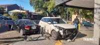 Siate socorre duas vítimas após colisão entre dois veículos no centro de Foz do Iguaçu