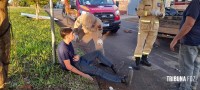 Jovem é socorrido pelo Siate após colisão entre caminhão e carro no Jardim Patriarca