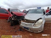 Acidente na PR-495 em Missal deixa duas pessoas feridas