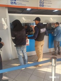 Brasileiro que estava preso no Paraguai pelo crime de furto é entregue para a PF na Ponte da Amizade