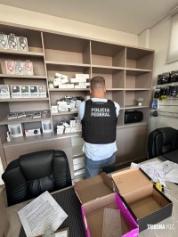 Polícia Federal deflagra operação contra comércio irregular de smartphones