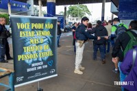 PRF realiza ação de conscientização sobre tráfico de pessoas na Ponte Internacional da Amizade