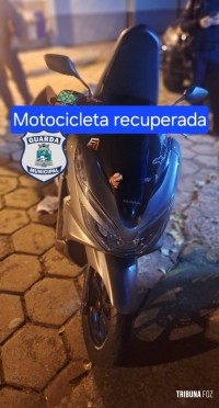 Guarda Municipal apreende pistola e motocicleta na Av. Felipe Wandscheer