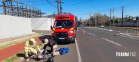 Motociclista é socorrido pelo Siate após colisão na Av. Felipe Wandscheer