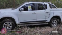 Caminhonete roubada em São Miguel do Iguaçu é recuperada em área de mata em Medianeira
