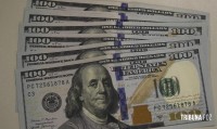 Dólar fecha abaixo de R$ 5,50 pela primeira vez em quase um mês