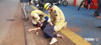 Pedestre é atropelada por moto no Porto Meira