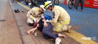 Pedestre é atropelada por moto no Porto Meira