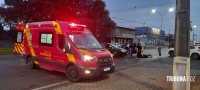 Motociclista fica gravemente ferido após colisão na Av. das Cataratas