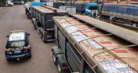 PRF apreende 600 mil maços de cigarros na BR-163, em Marechal Cândido Rondon