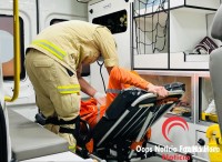 Gari fica ferido após ser prensado por caminhão na Av. Perimetral Leste