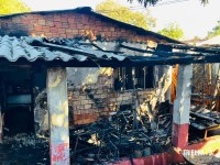 Incêndio atinge residência no bairro Portal da Foz