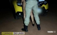 Vídeo mostra PM em ato sexual no capô da viatura