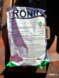 Forças policiais apreendem embarcação com cigarros estrangeiros, agrotóxicos e pneus contrabandeados
