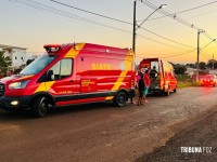 Acidente gravíssimo deixa duas vítimas feridas na Rua Angatuba no Bairro Três Lagoas