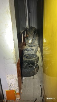 Forças policiais localizam depósito de pneus contrabandeados em Foz do Iguaçu
