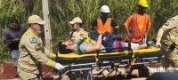 Motociclista fica ferido após colisão traseira na Avenida das Cataratas