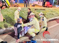 Três pessoas ficam feridas em acidente entre motocicletas na BR-277