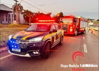 Três pessoas ficam feridas em acidente entre motocicletas na BR-277