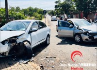 Colisão entre dois carros deixa uma pessoa ferida no Jardim São Luís