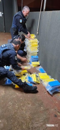 Guarda Municipal prende condutor com 160,4 Kg de cocaína após perseguição que terminou com capotamento