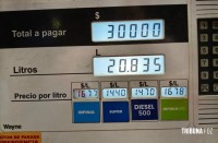 Novo amento de combustíveis na Argentina supera 190% no governo Milei