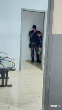 Pelotão de CHOQUE prende homem com armas, drogas e drone no bairro Três Lagoas