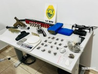 Pelotão de CHOQUE prende homem com armas, drogas e drone no bairro Três Lagoas