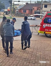 Condutor é preso após atropelar uma mulher e depois colidir contra um trailer e uma arvore em Presidente Franco