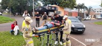 Colisão entre carro e moto deixa duas pessoas feridas na Av. Javier Koelbel 