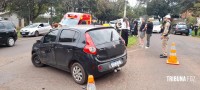 Colisão entre carro e moto deixa duas pessoas feridas na Av. Javier Koelbel 