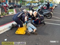 Motociclista fica ferido em acidente no centro da cidade de Santa Helena