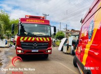 Duas casas pegam fogo no Bairro Três Lagoas e mobilizam as equipes do Corpo de Bombeiros