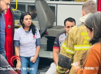 Duas casas pegam fogo no Bairro Três Lagoas e mobilizam as equipes do Corpo de Bombeiros
